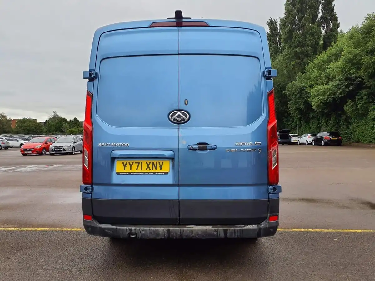 2022-maxus-deliver-9-20tdi-l3h2-lux-big-9