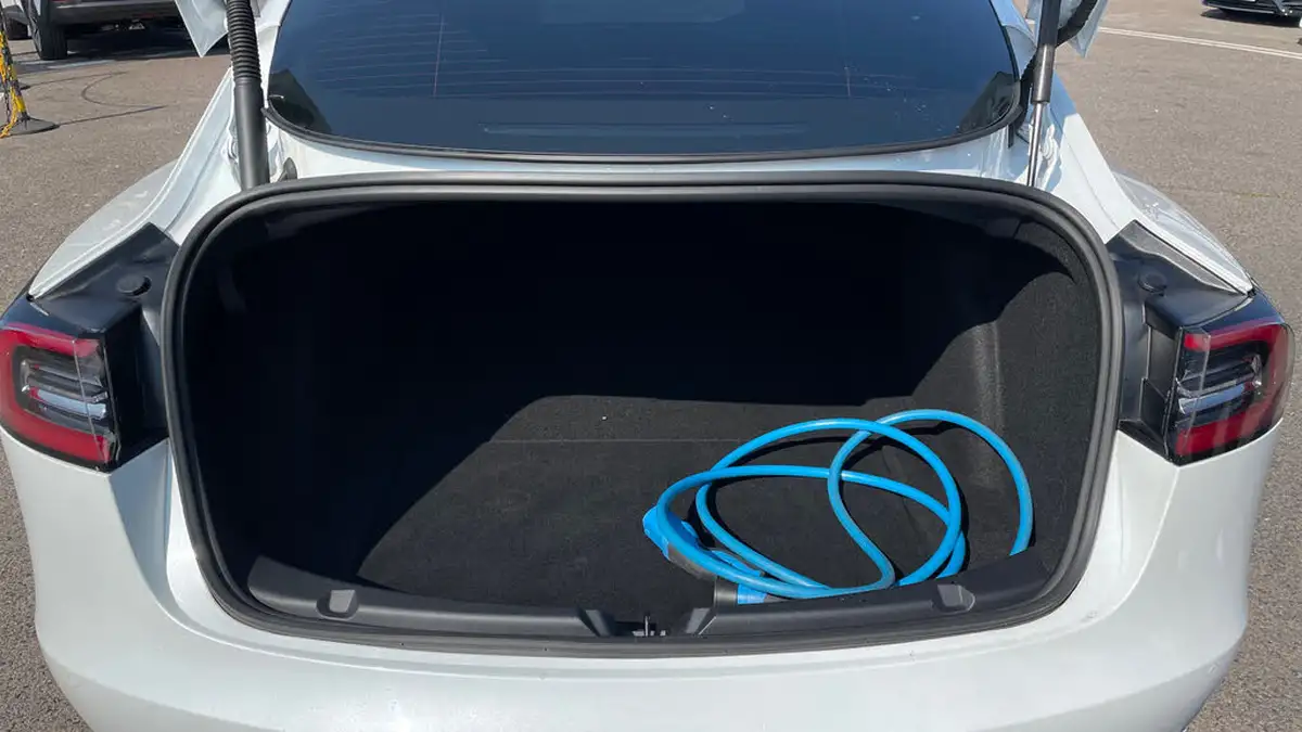 2021-tesla-model-3-e-long-range-4x4-big-14