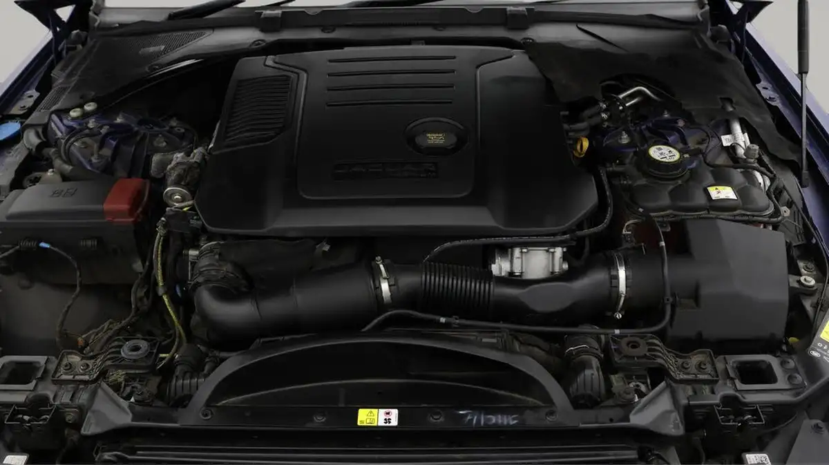 2021-jaguar-xe-20-d200-r-dynamic-black-big-30