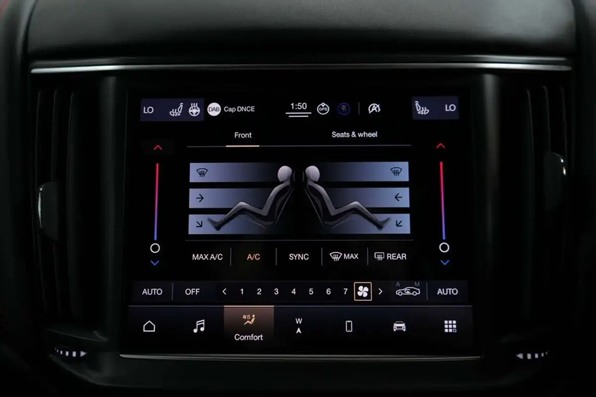2021-maserati-levante-38-trofeo-big-36