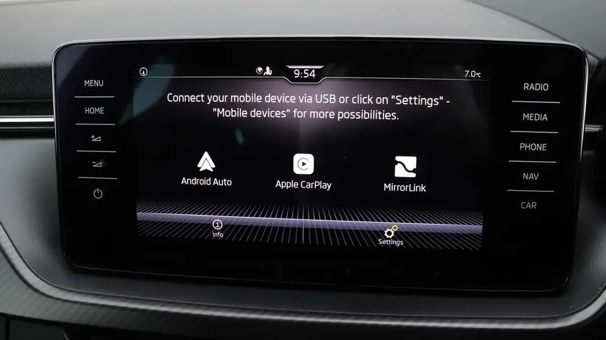 2020-skoda-kamiq-15-tsi-monte-carlo-dsg-big-24