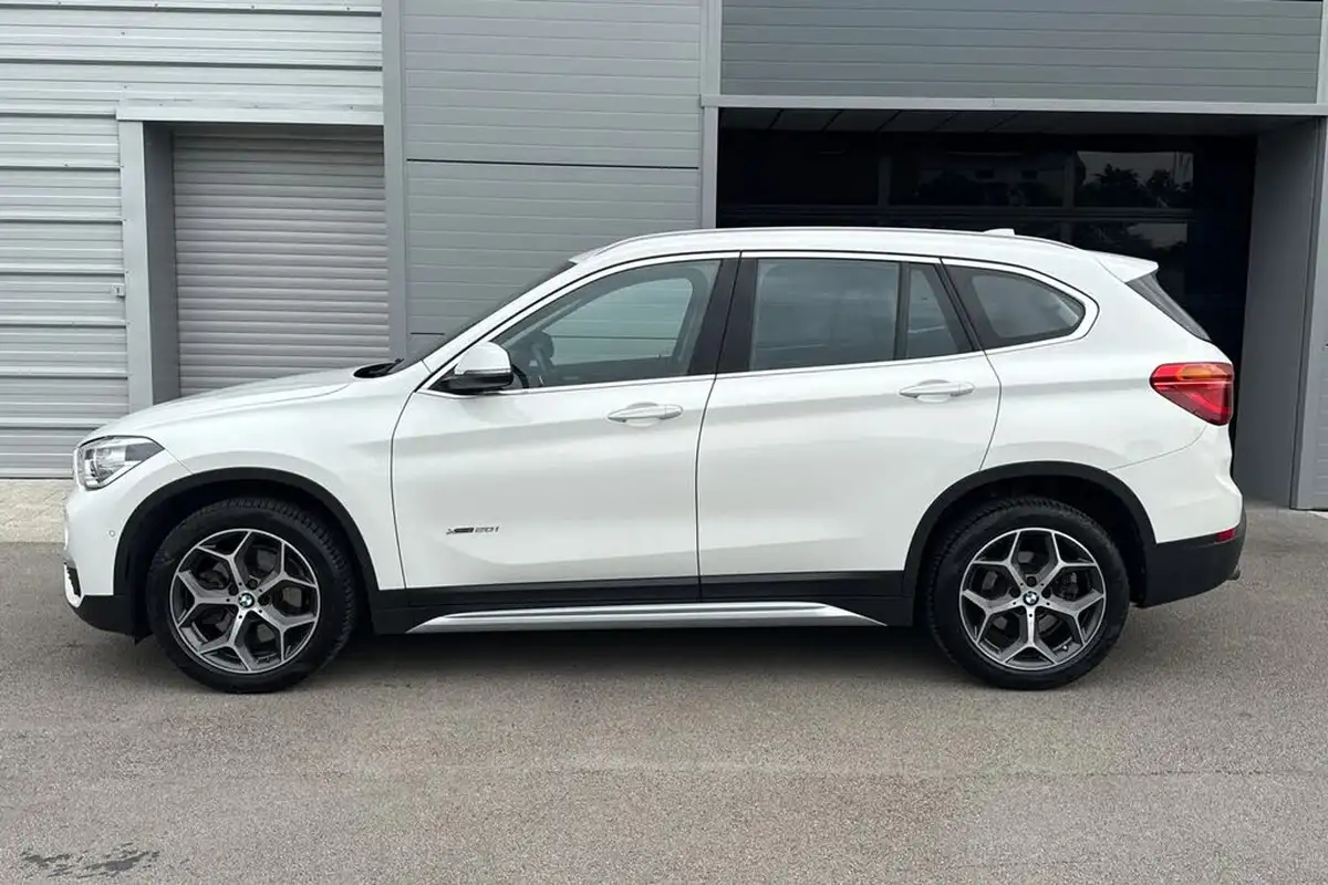 2017-bmw-x1-20-xdrive20i-xline-big-32