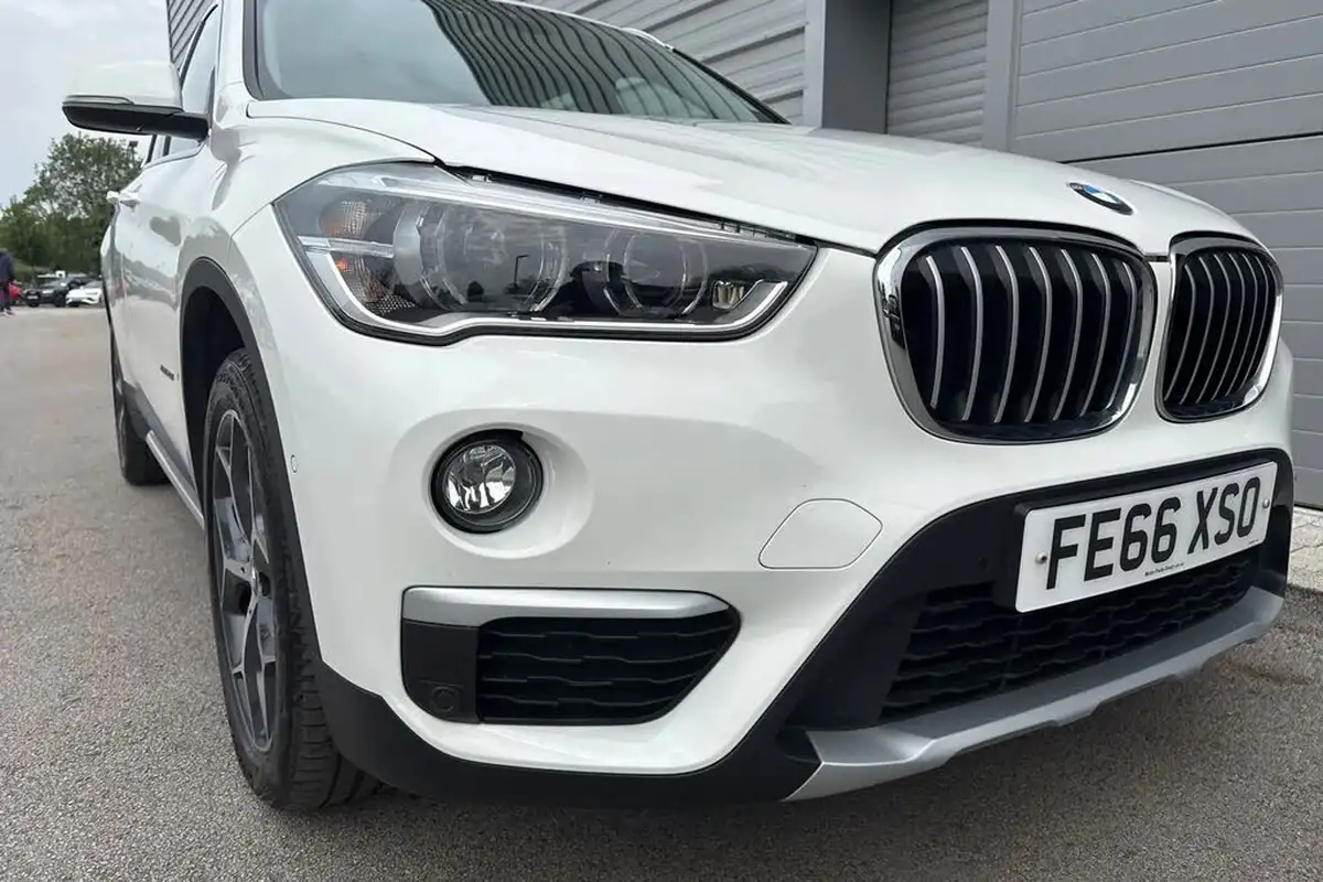 2017-bmw-x1-20-xdrive20i-xline-big-8