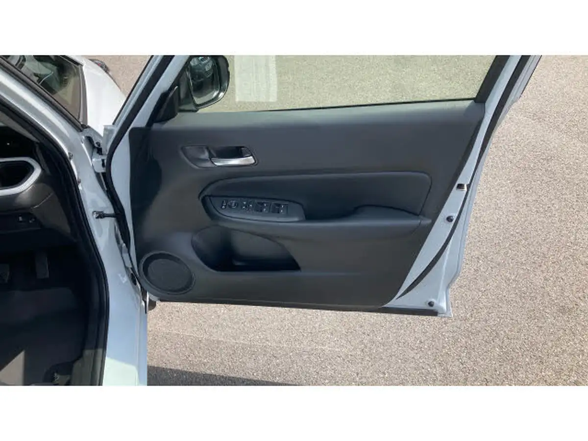 2023-honda-jazz-15-i-mmd-advance-big-25