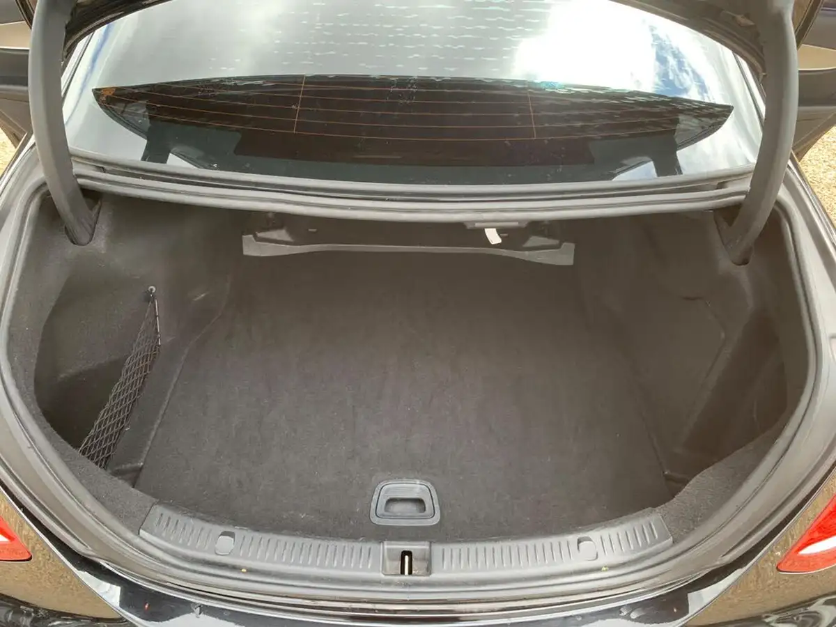 2019-mercedes-benz-e-class-20d-e220d-se-ss-saloon-4d-big-49