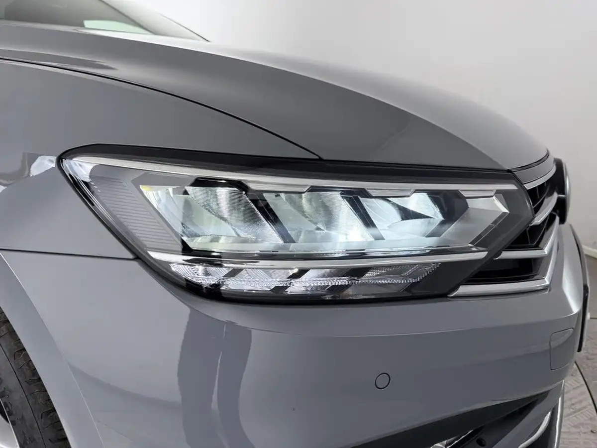 2023-volkswagen-passat-15-tsi-se-nav-big-7