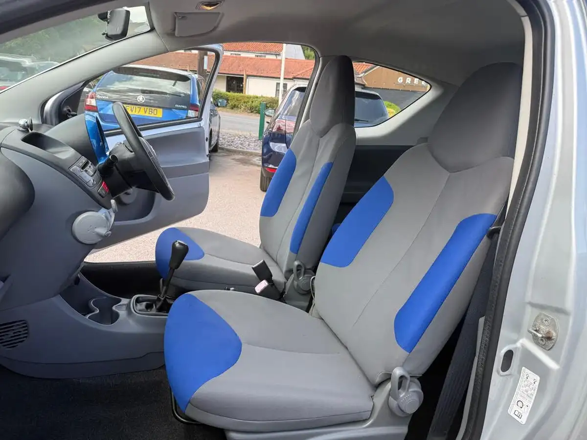 2008-citroen-c1-10-cool-3d-big-9