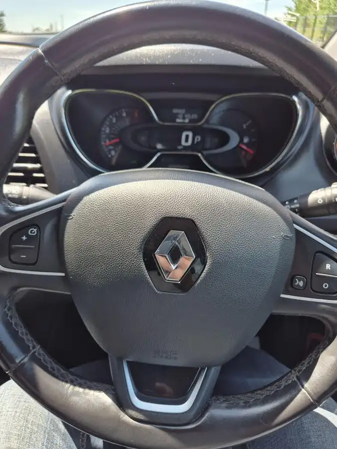 2016-renault-captur-15dci-dynamique-s-nav-90bhp-edc-auto-big-16
