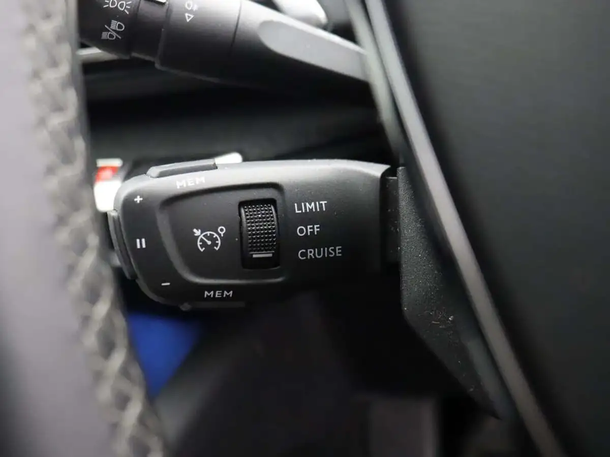 2022-peugeot-5008-suv-15-bluehdi-allure-premium-big-33