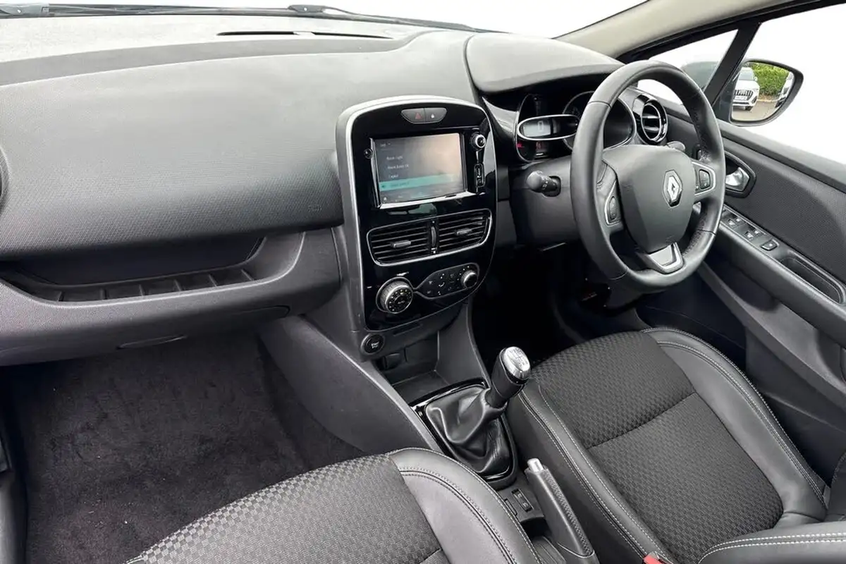 2019-renault-clio-09-tce-gt-line-big-14
