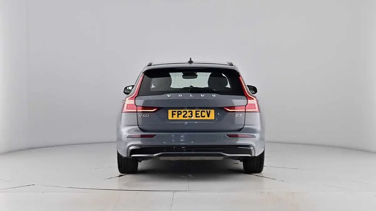 2023-volvo-v60-20-b3-plus-station-wagon-big-72