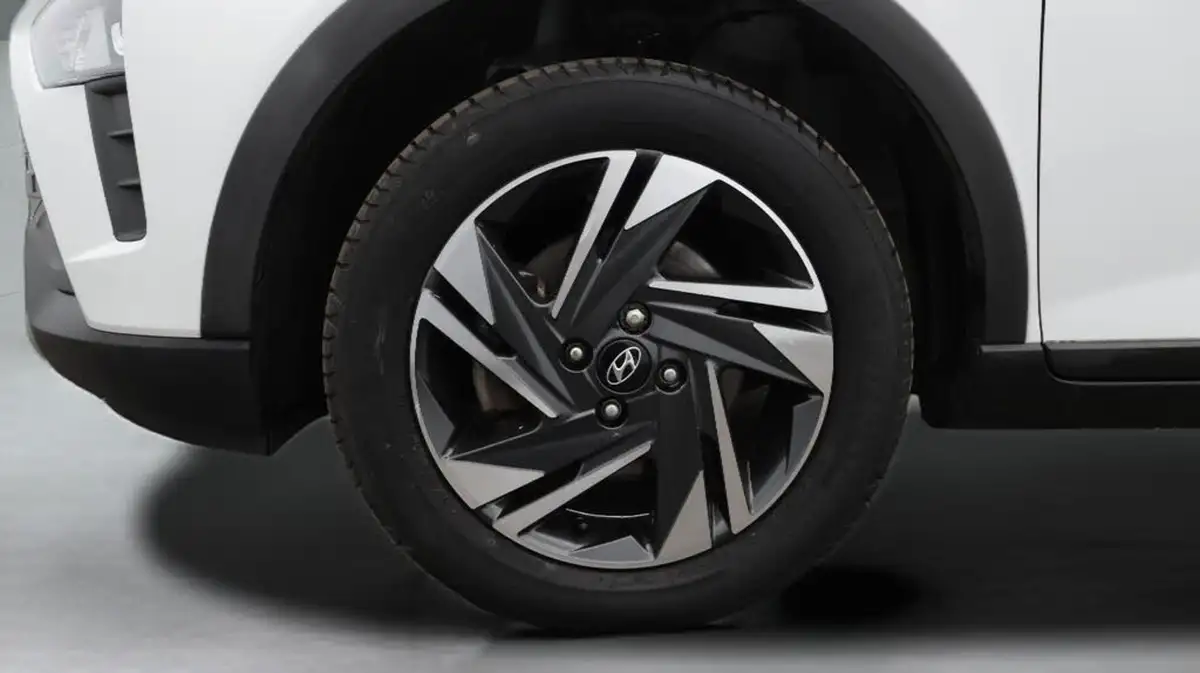 2022-hyundai-bayon-10-t-gdi-se-connect-dct-big-18
