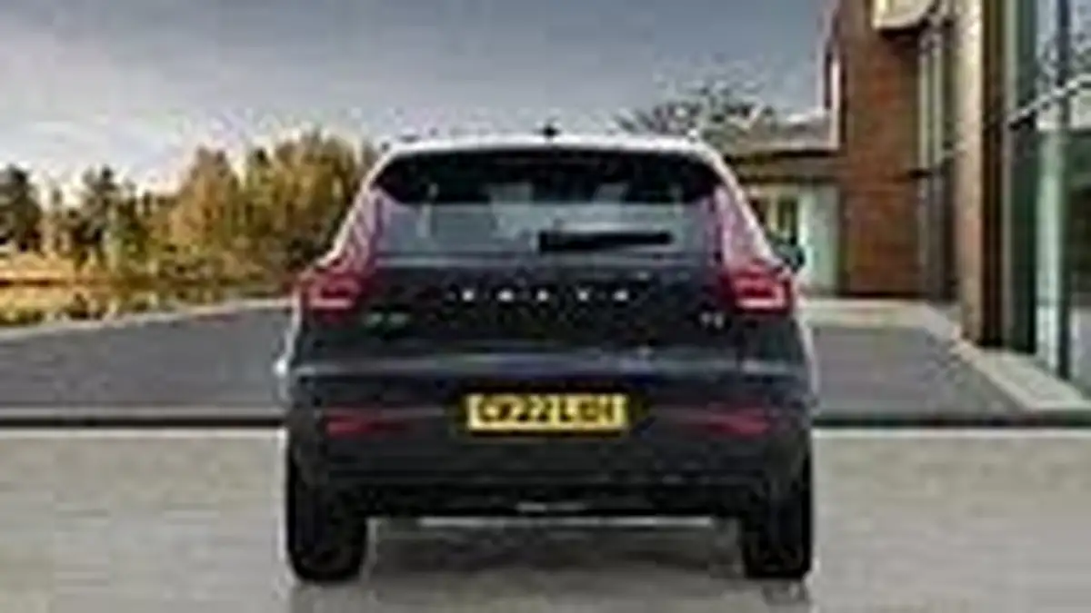 2022-volvo-xc40-15-t3-r-design-auto-big-9