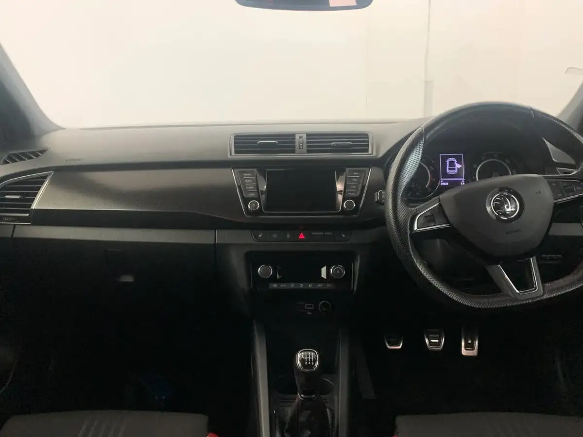 2018-skoda-fabia-10-tsi-monte-carlo-110ps-hatchback-big-15