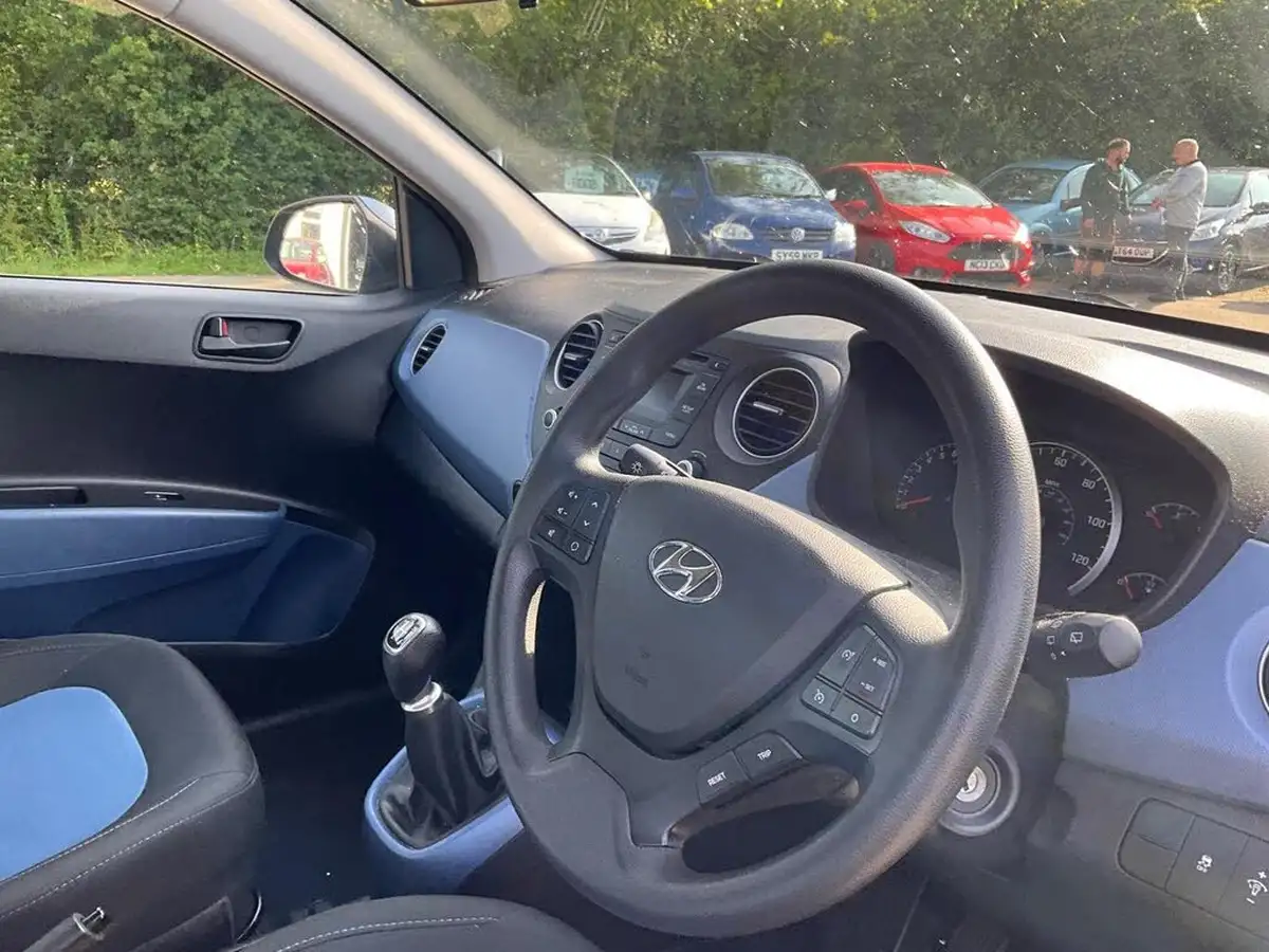 2017-hyundai-i10-10-se-big-32