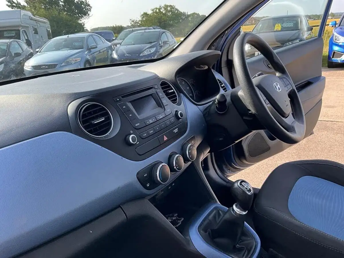 2017-hyundai-i10-10-se-big-36