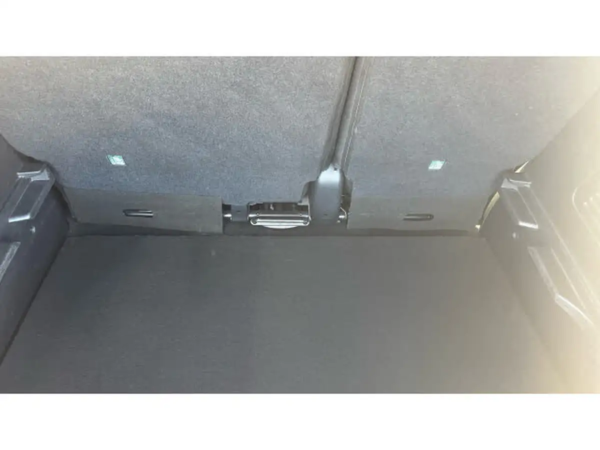 2017-renault-captur-09-signature-nav-big-23