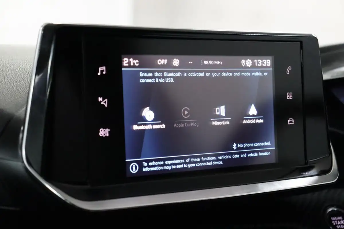 2020-peugeot-208-12-puretech-allure-130bhp-eat8-big-38
