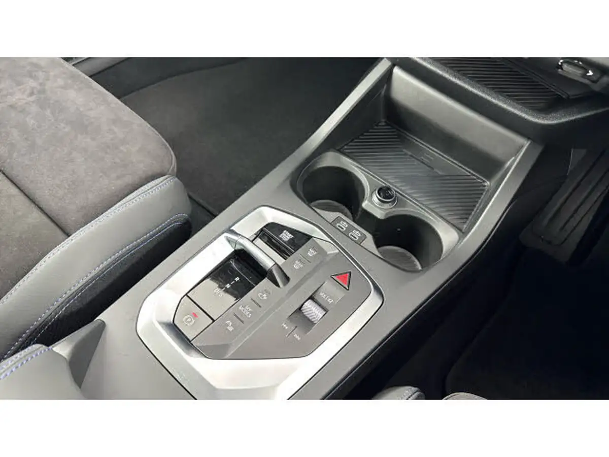 2025-bmw-2-series-20-m235i-xdrive-296bhp-big-9