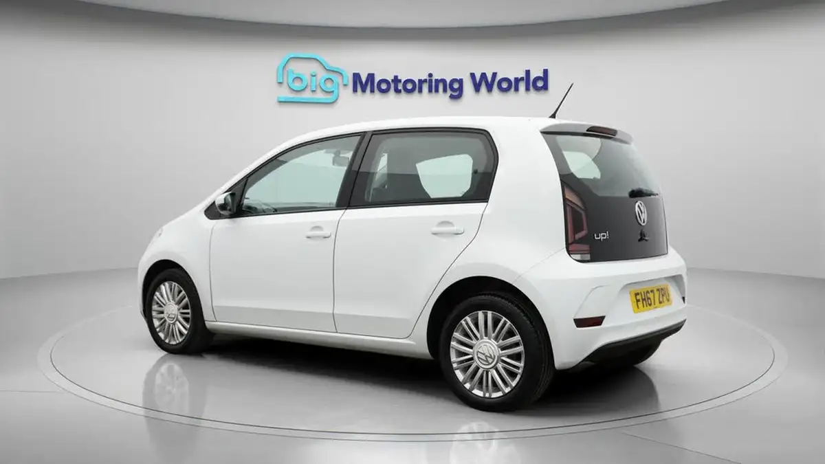 2018-volkswagen-up-10-move-up-ss-5d-big-5