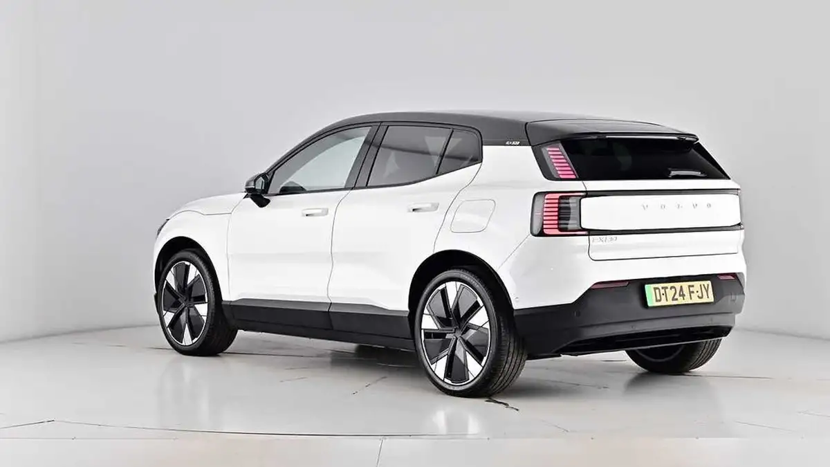 2024-volvo-ex30-e-single-motor-ultra-big-71