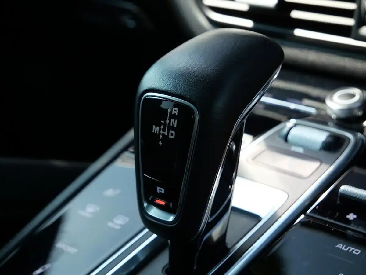 2019-porsche-cayenne-30-v6-s-big-28