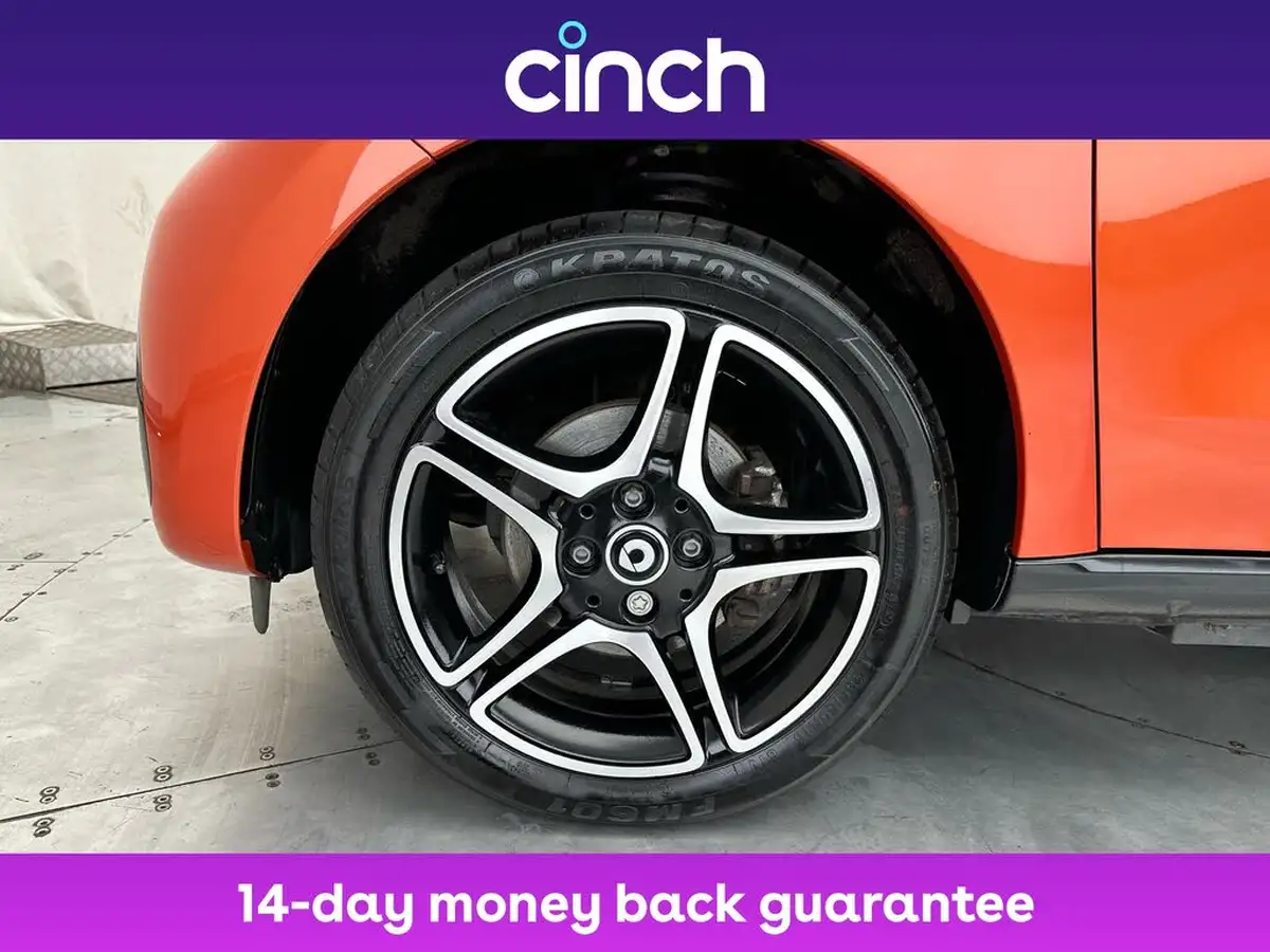 2021-smart-forfour-eq-premium-big-23
