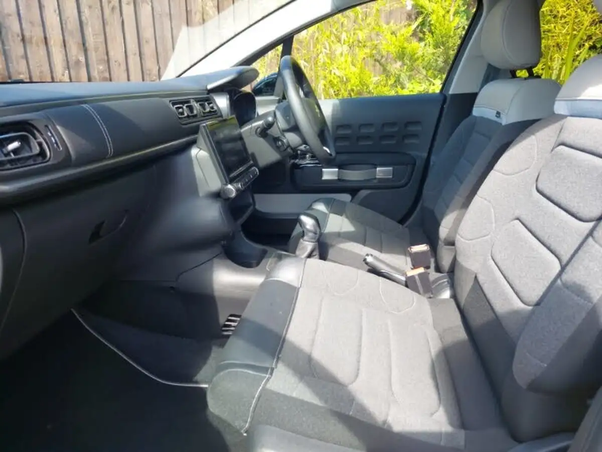 2021-citroen-c3-12-puretech-saint-james-83ps-big-4
