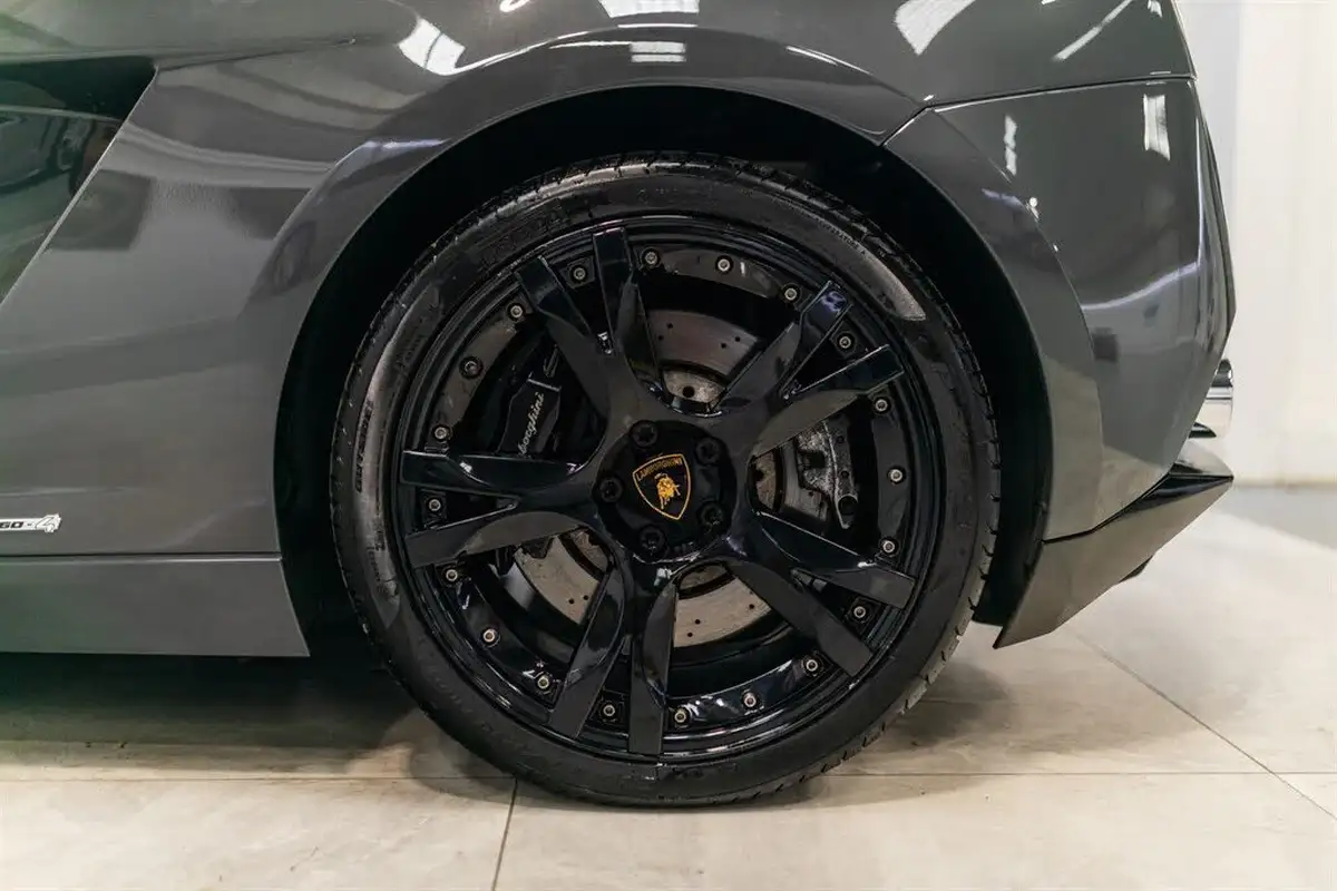 2011-lamborghini-gallardo-52-lp550-2-valentino-balboni-big-12