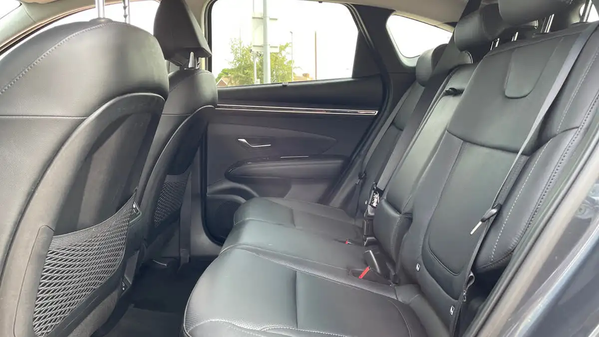 2022-hyundai-tucson-16-t-gdi-ultimate-150ps-big-13