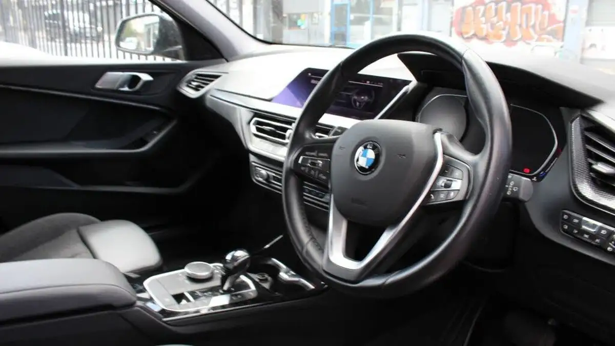 2020-bmw-1-series-big-1