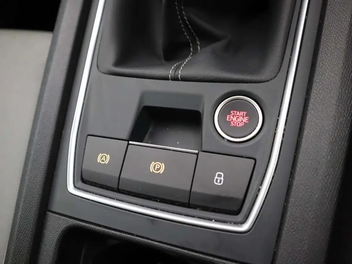 2022-seat-leon-big-29