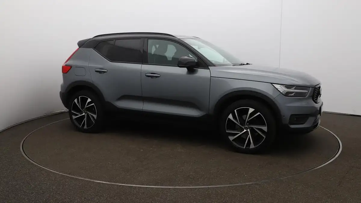 2019-volvo-xc40-20td-d3-r-design-pro-awd-geartronic-big-48