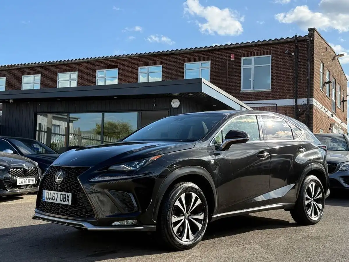 2017-lexus-nx-300h-25-f-sport-big-11