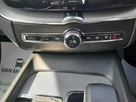 2022-volvo-xc60-20-b5-core-small-22
