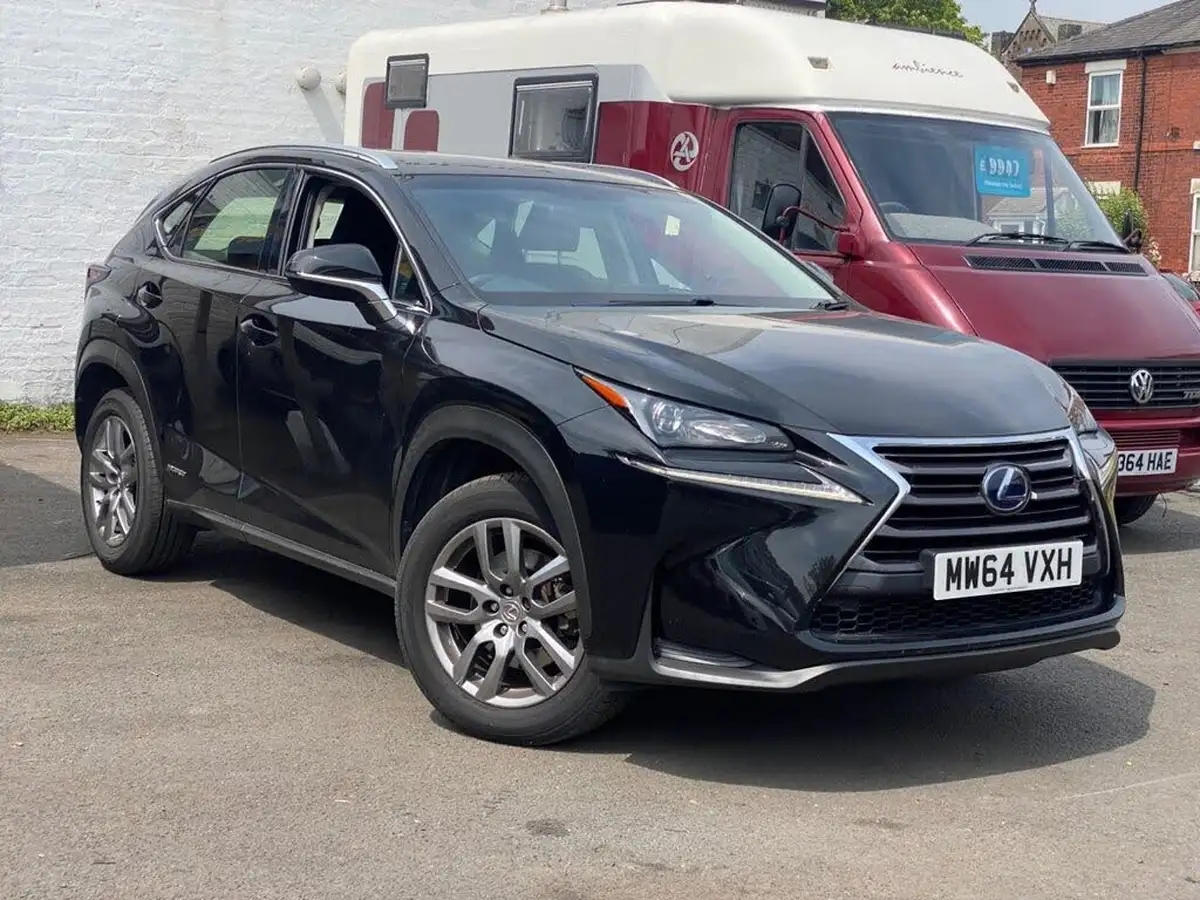 2015-lexus-nx-300h-25-se-194bhp-big-1