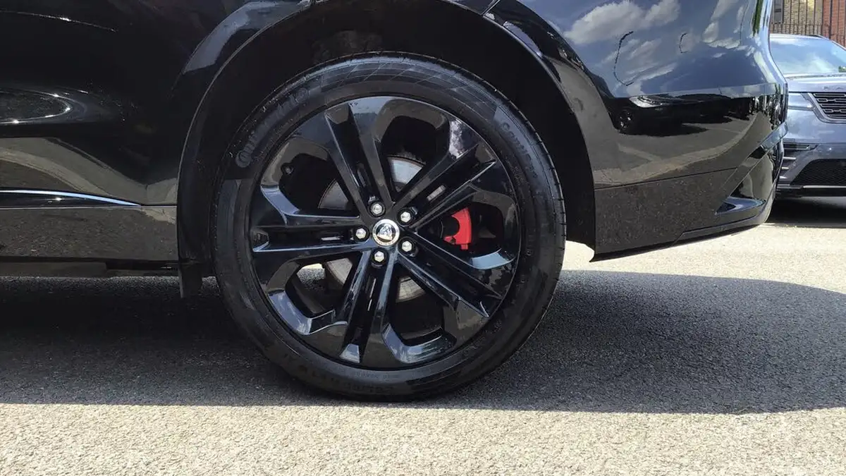 2023-jaguar-f-pace-20-p250-r-dynamic-hse-black-big-7