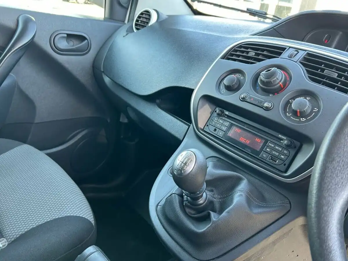 2020-nissan-nv250-15dci-acenta-l1-80bhp-big-30