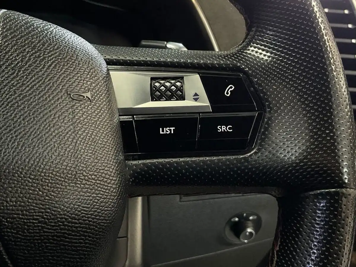 2019-ds-ds-7-crossback-20bluehdi-performance-line-big-35