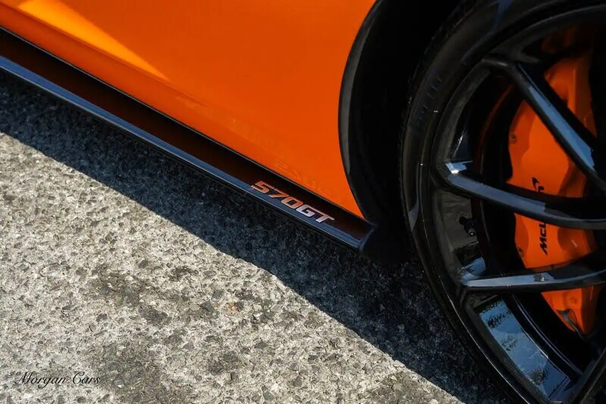 2020-mclaren-570gt-38-big-7