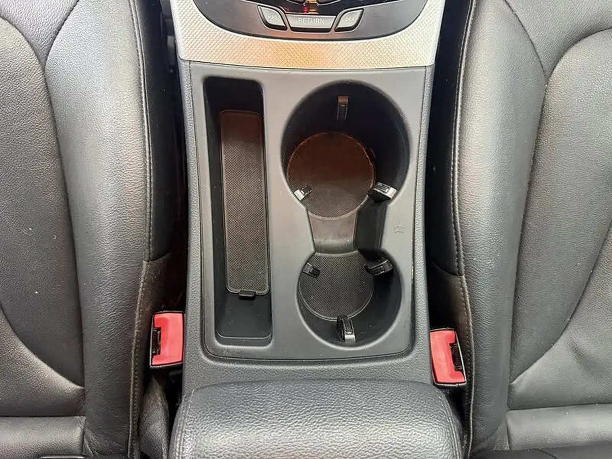 2012-audi-a4-20td-se-technik-136ps-big-46