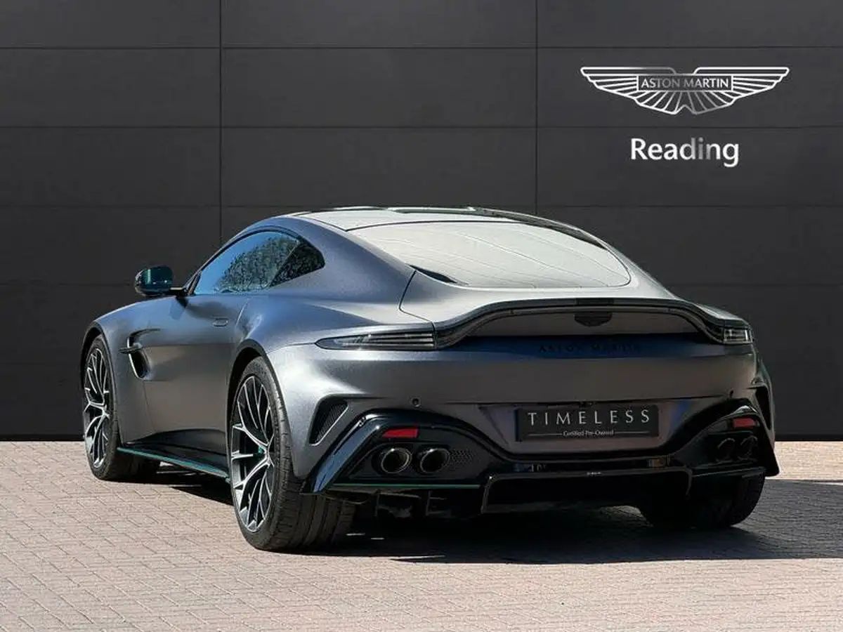 2024-aston-martin-vantage-big-1