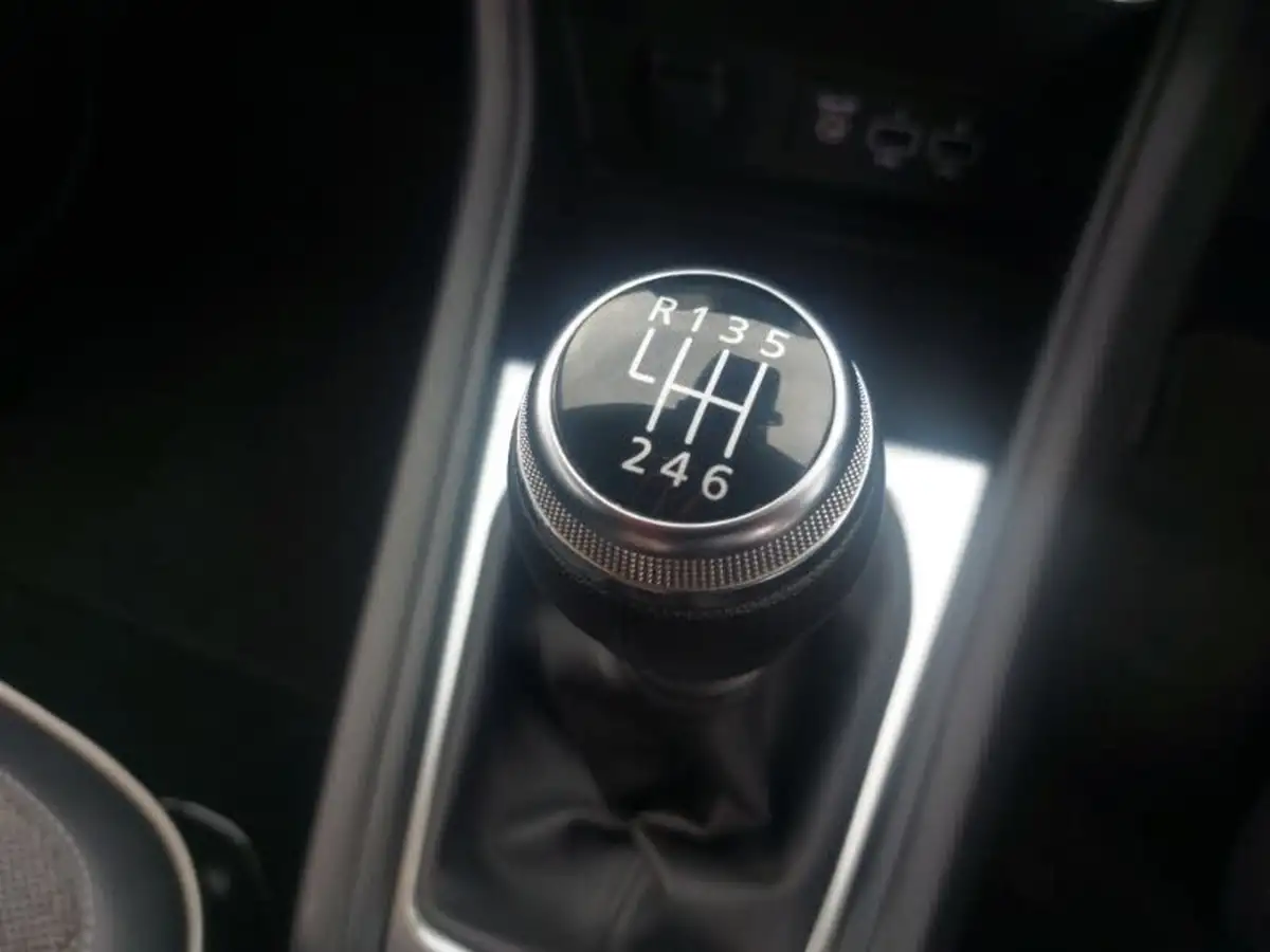 2022-renault-captur-10-tce-se-edition-big-13