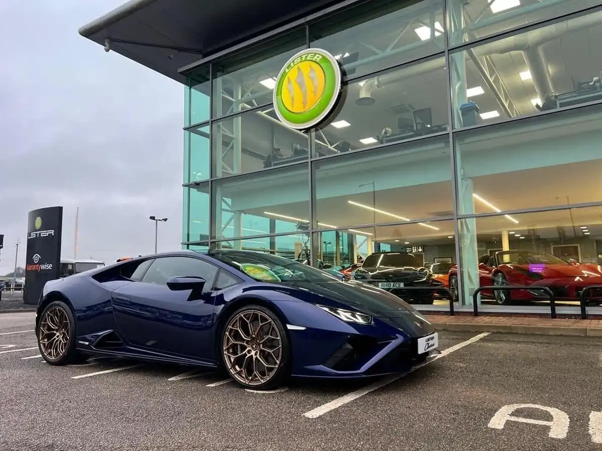 2021-lamborghini-huracan-big-15