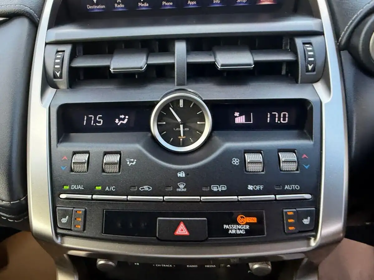 2017-lexus-nx-300h-25-f-sport-big-59