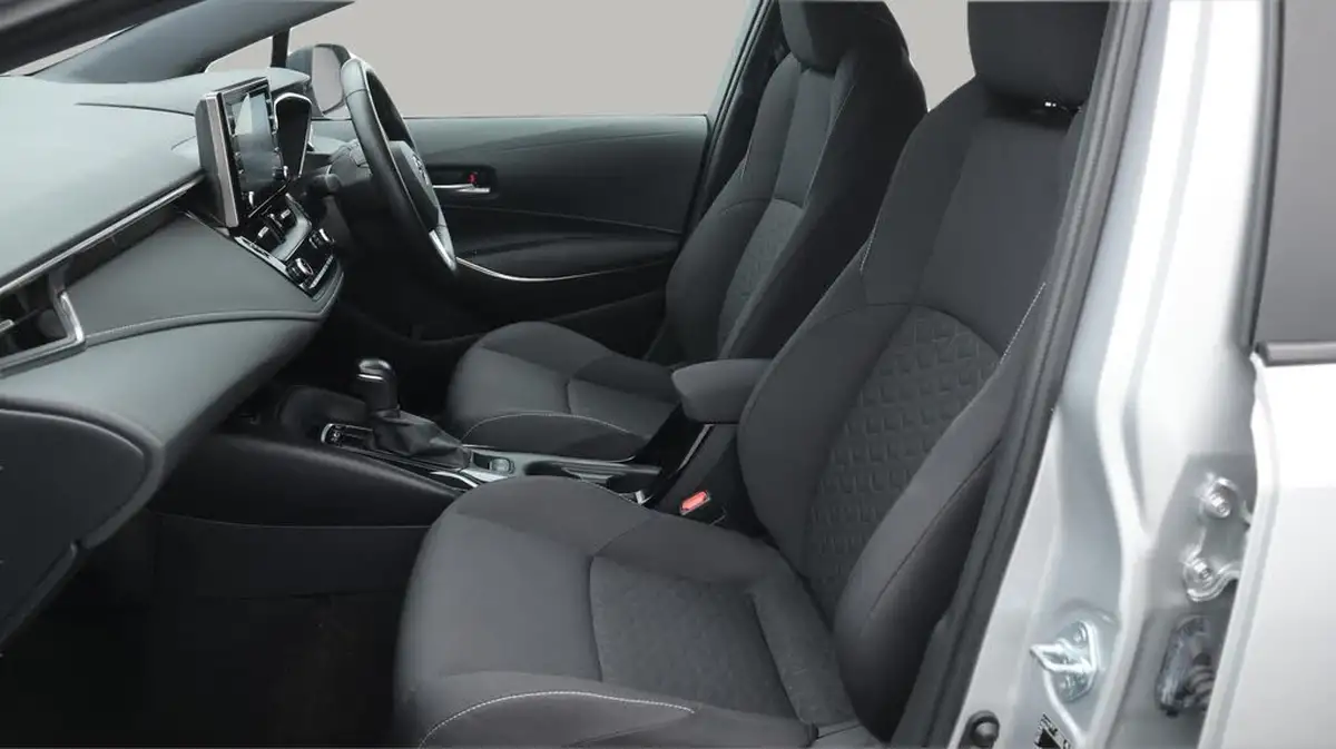 2021-toyota-corolla-18-vvt-i-icon-tech-spare-wheel-touring-sports-5d-big-14