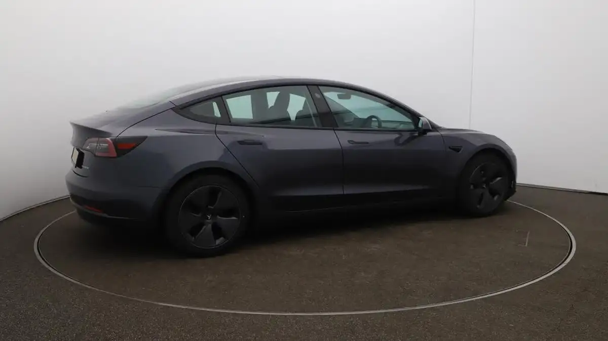 2021-tesla-model-3-e-long-range-awd-big-51