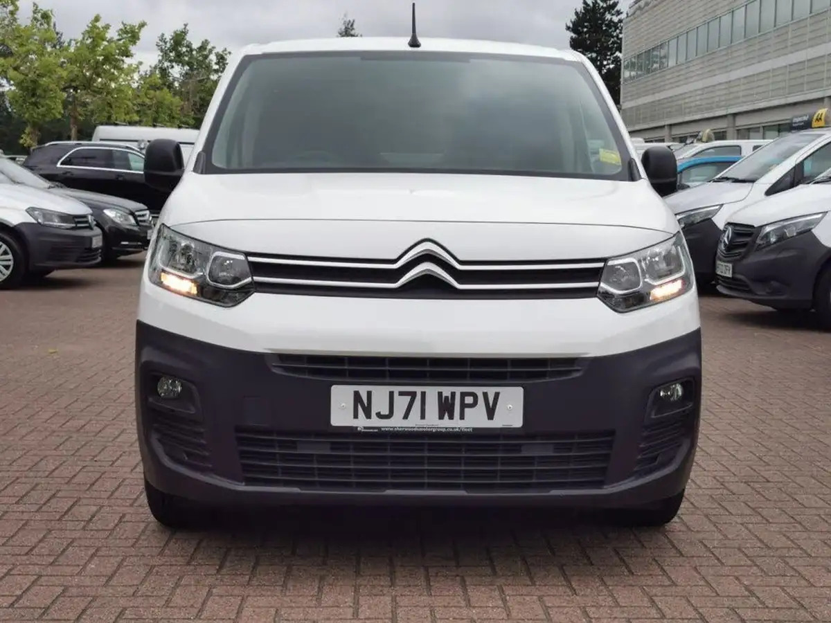 2021-citroen-berlingo-12-puretech-1000-enterprise-pro-big-1