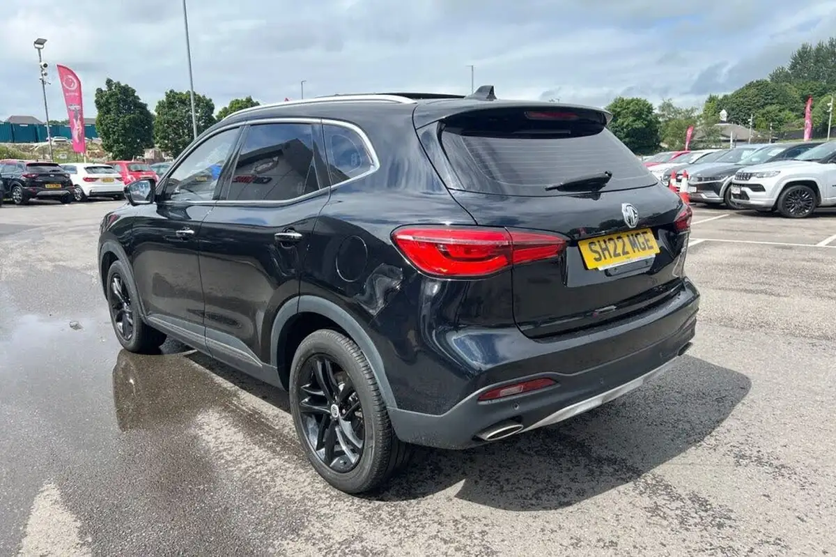 2022-mg-hs-15t-gdi-exclusive-258ps-plug-in-hybrid-auto-big-37