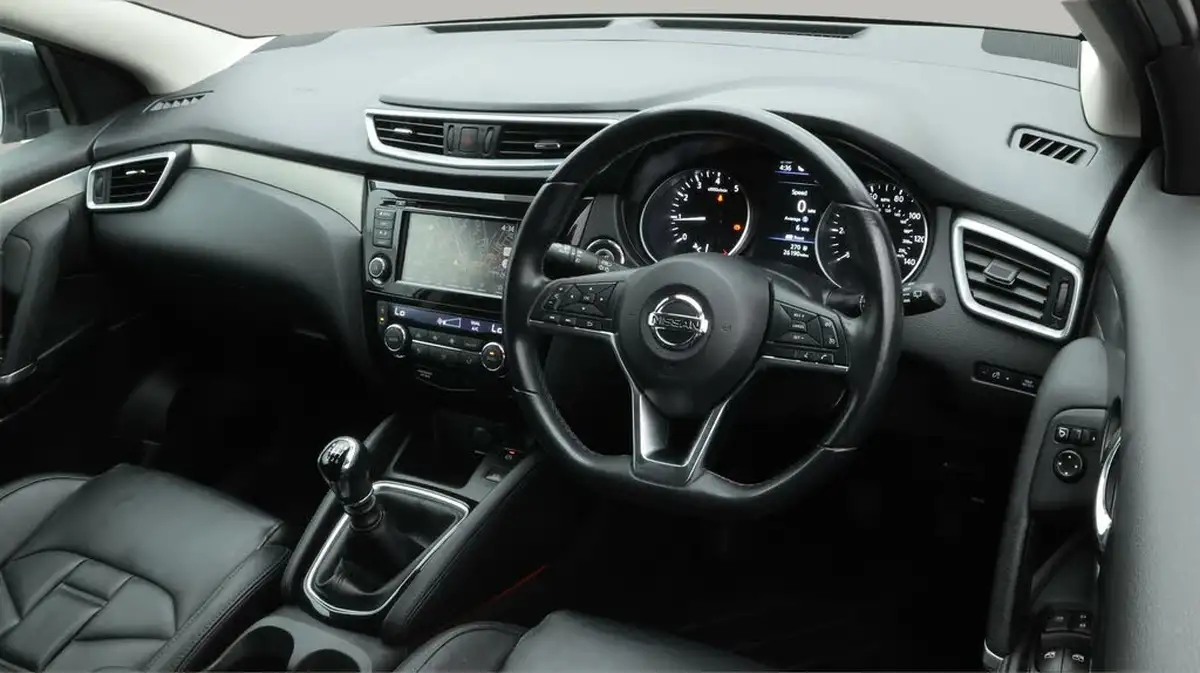 2021-nissan-qashqai-13-dig-t-n-motion-140ps-big-9